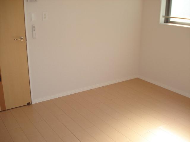 サン・グレース半田 洋室