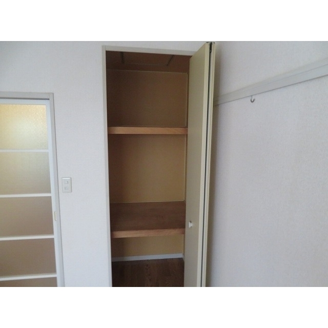 セゾン世田谷0102号室 収納