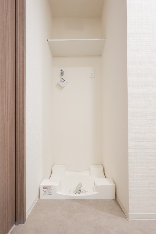 ドゥーエ日暮里Ⅲ4階 洗濯機置き場