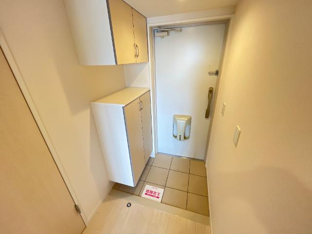 ルミナス参番館 玄関