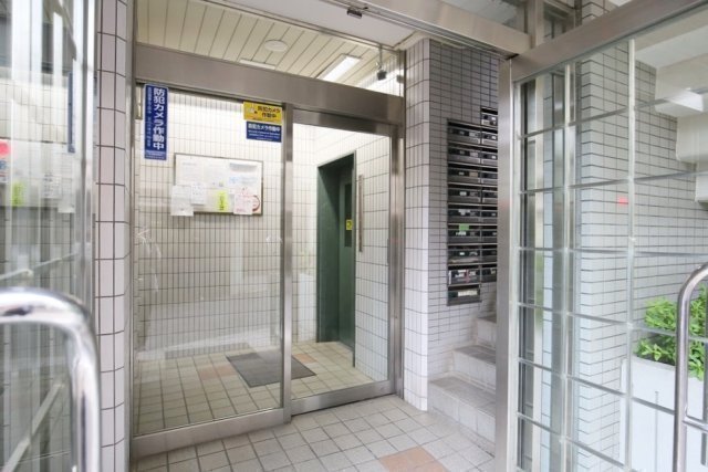 ハイステート池袋 エントランス