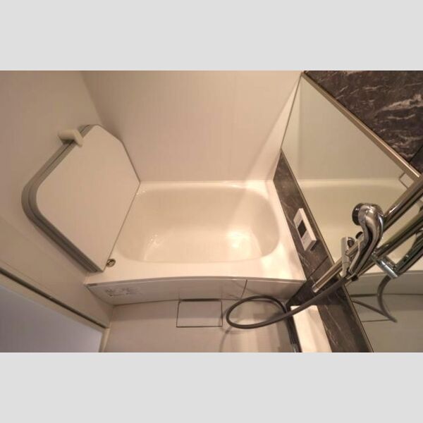 グラナーデ興宮町 浴室