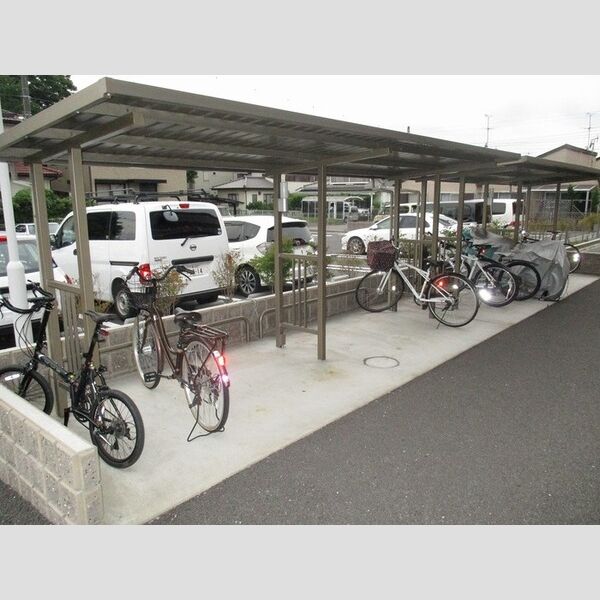 コモンシティハイツI 駐輪場