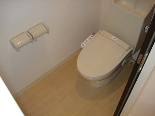 アリエッタⅡ シャワー付トイレ