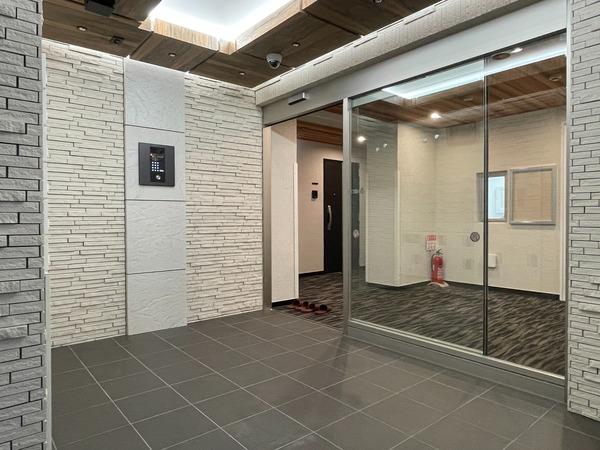 ＡＺＥＳＴ志村三丁目Ⅲ101号室 エントランス