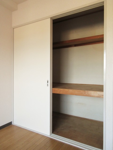 グランデール緑園4階 洋室１　※別号室の参考写真(現況優先・仕様違いの場合あり)