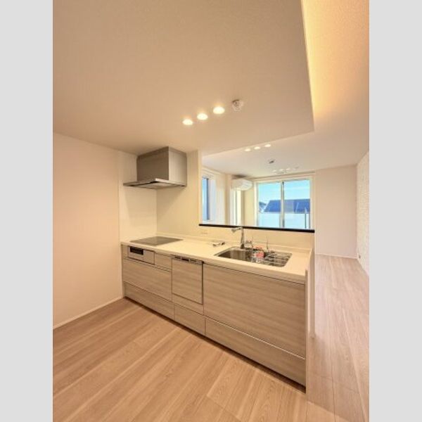 フレジア303号室 カウンターキッチンでコミュニケーションも広がる♪食洗器・IHクッキングヒーター♪