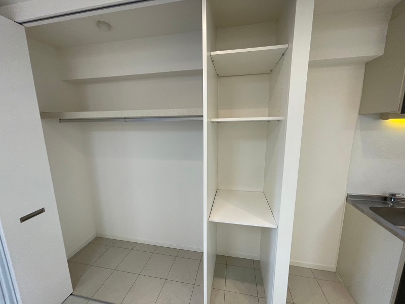 ヴィータローザ横浜吉野町 収納