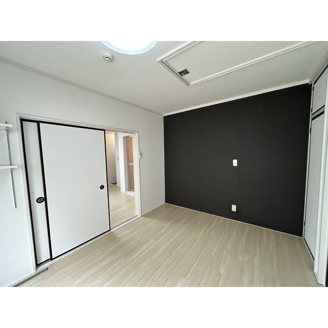 サンシャインハイツカジワラ205号室 内観