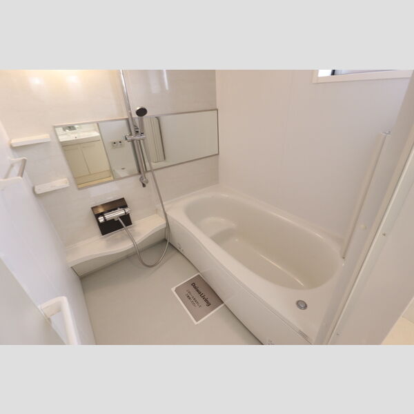 ウェルデンス幕張301号室 追い焚き給湯機能付き浴室