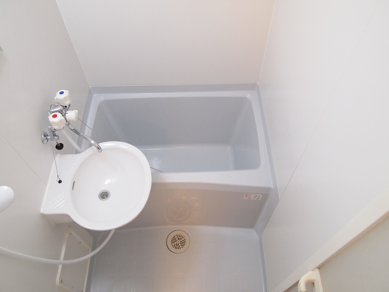 レオパレスグッドワン105号室 お風呂