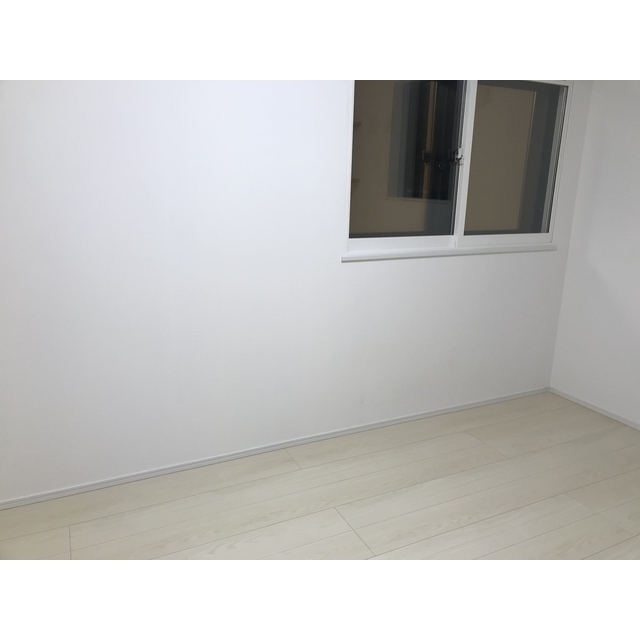 アザーレ・プラネ湘南台102号室 リビング