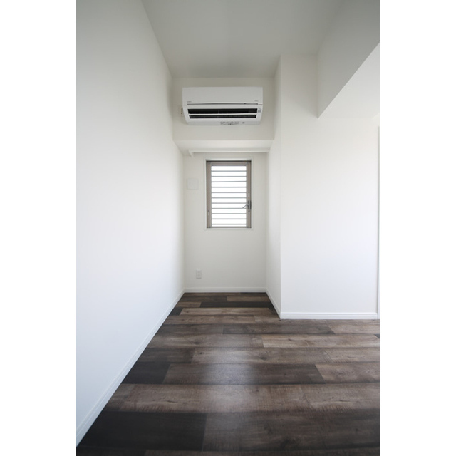 グランパーク東京EAST1203号室 内観