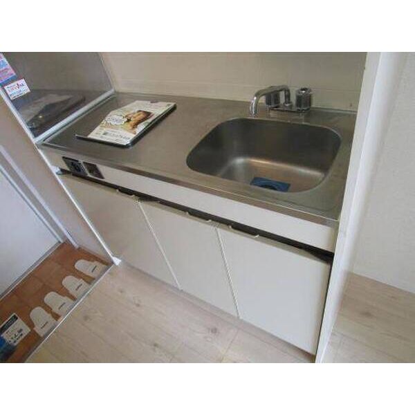 メゾン・ド・ミラベル キッチン