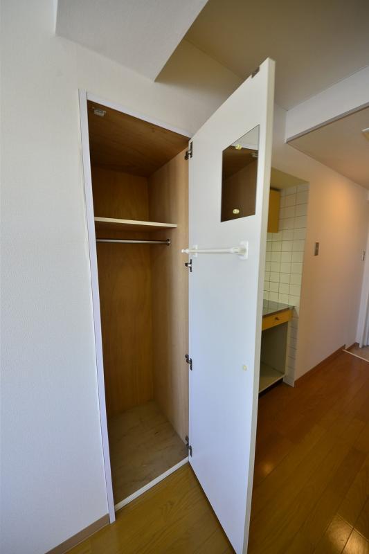 グランバリュー八王子北野6階 収納