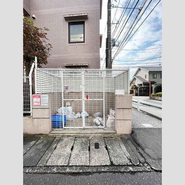 germer武蔵中原(ジェルメムサシナカハラ) ゴミストッカー