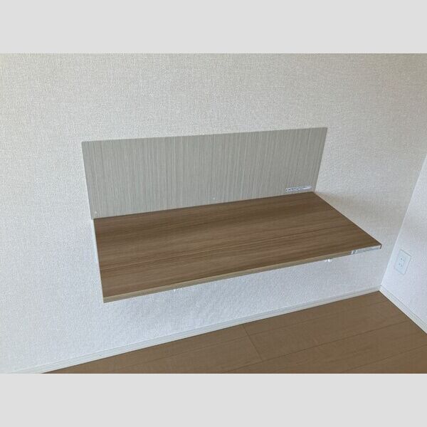 プリモ フィオーレ103号室 ワークデスク