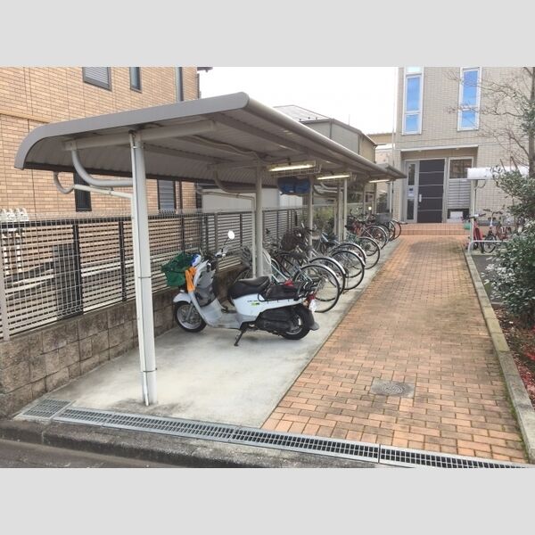 ガーデンヴィラ豊田 屋根付駐輪場