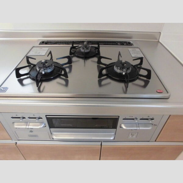 レセンテ小仲台202号室 システムキッチン