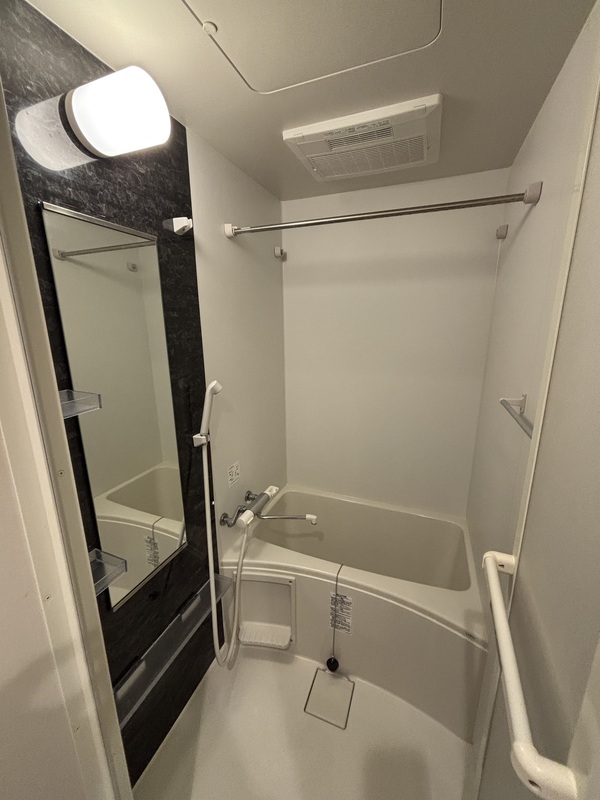 リブリ・ラヴィアンローズ・国立2階 お風呂