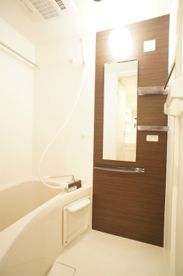 リブリ・ジュネス聖3階 お風呂