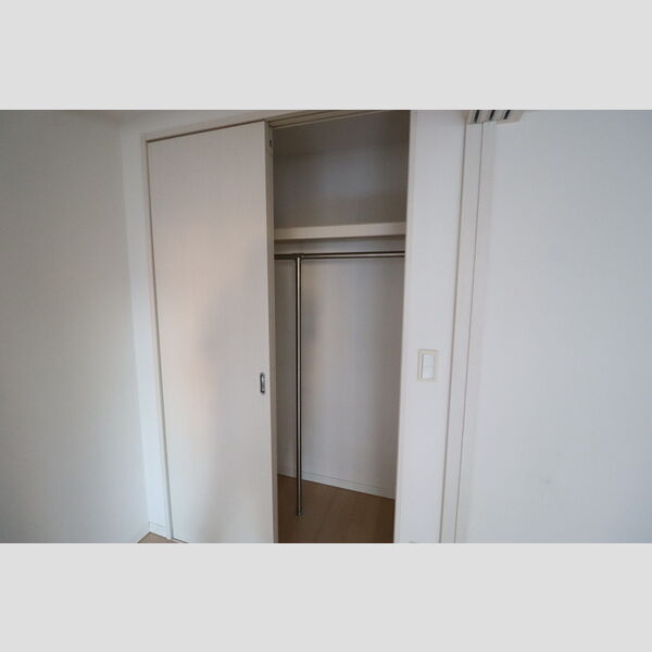 アーバンシャトー千葉 クローゼット