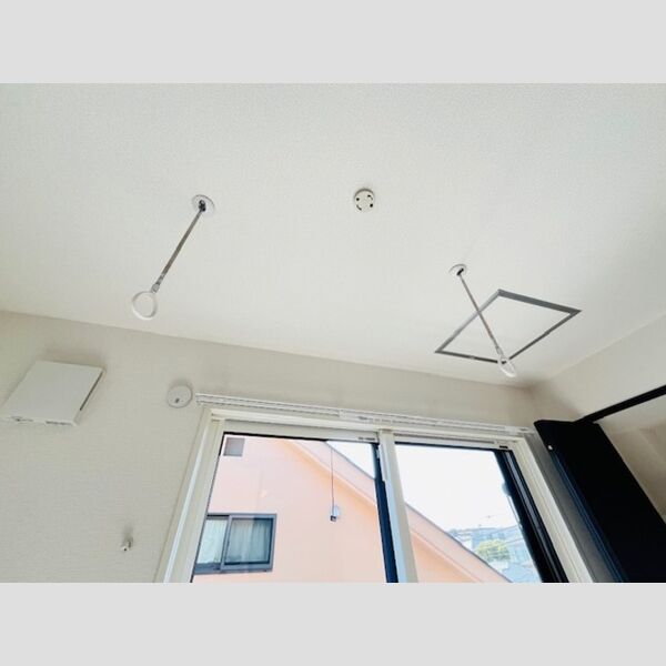 ブリーズコースト夕陽ヶ丘303号室 室内物干し