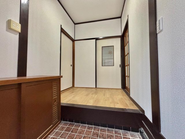 グラド戸田公園 玄関