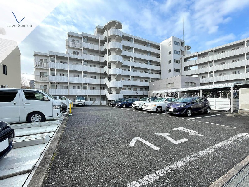 目黒本町マンション7階 駐車場