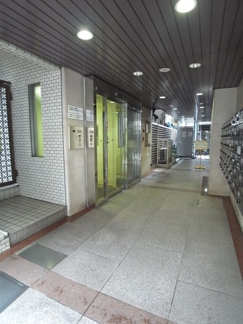 スカイノブレ御徒町2階 エントランス