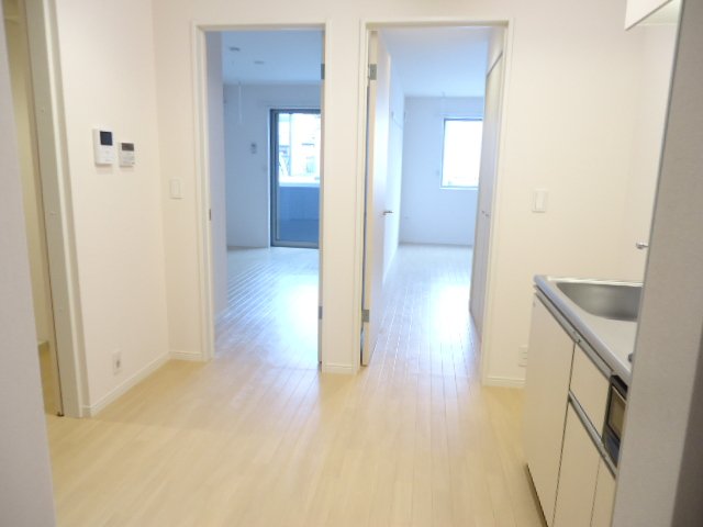 Ｐｒｅｎｄｒｅ　Ｓ（プランドールエス） キッチンから洋室