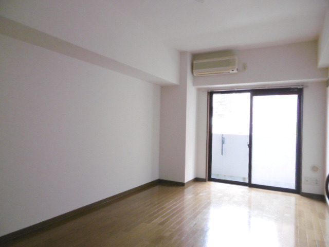 第３今泉ビル0301号室 居室2