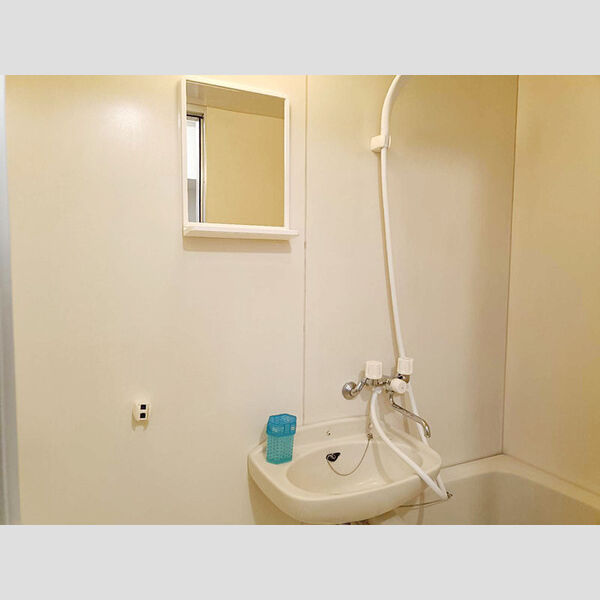 たかおか荘0201号室 洗面