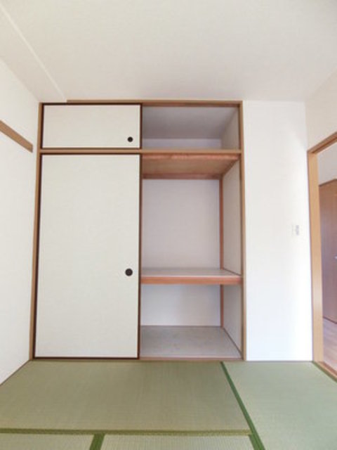 パルク富栄0401号室 収納