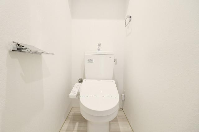 quador中野4階 トイレ