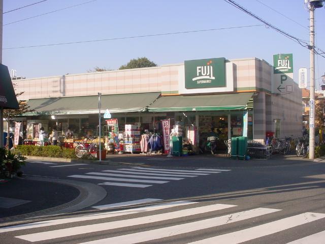 エルヴァス Fuji百草園店まで202ｍ