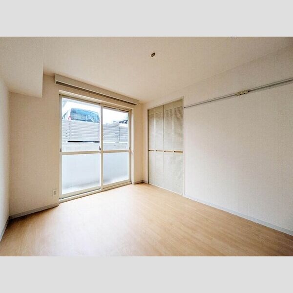 グランドサン 壱弐参伍番館1103号室 洋室