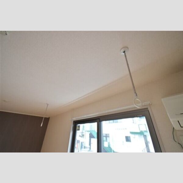 ファインフレッサ103号室 室内物干し