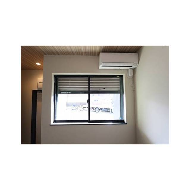 ＳＡＫＡＹＡ　ＣＬＡＳＳＩＣＯ 防犯シャッター・エアコン