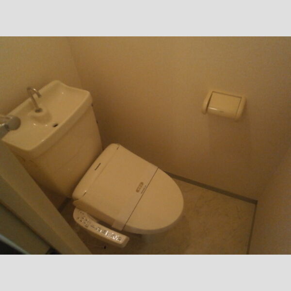 ファミール栄　Ⅰ トイレ