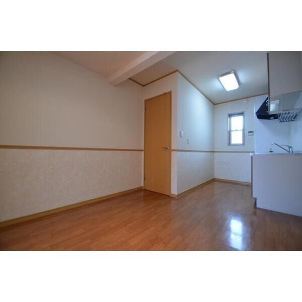 メゾンダジュール10番館 リビング