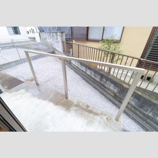 ビーノ　Ⅱ102号室 専用庭