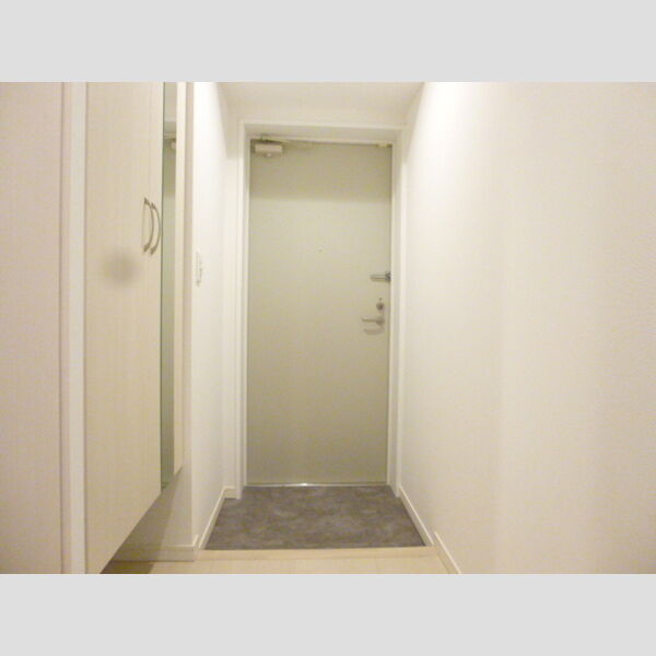 クレアガーデン302号室 玄関