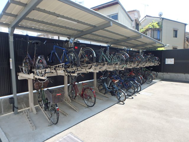 プラウドフラット戸越銀座1009号室 駐輪場