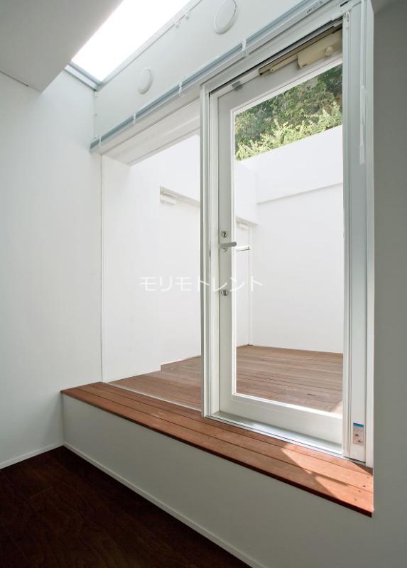 カスタリア市ヶ谷地下1階 テラス参考写真（1F-Bタイプ）