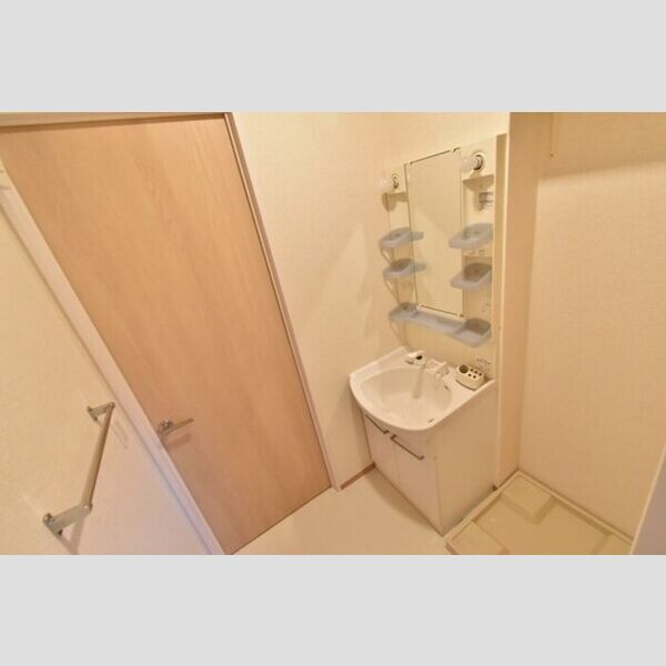 ラディアント102号室 洗面室