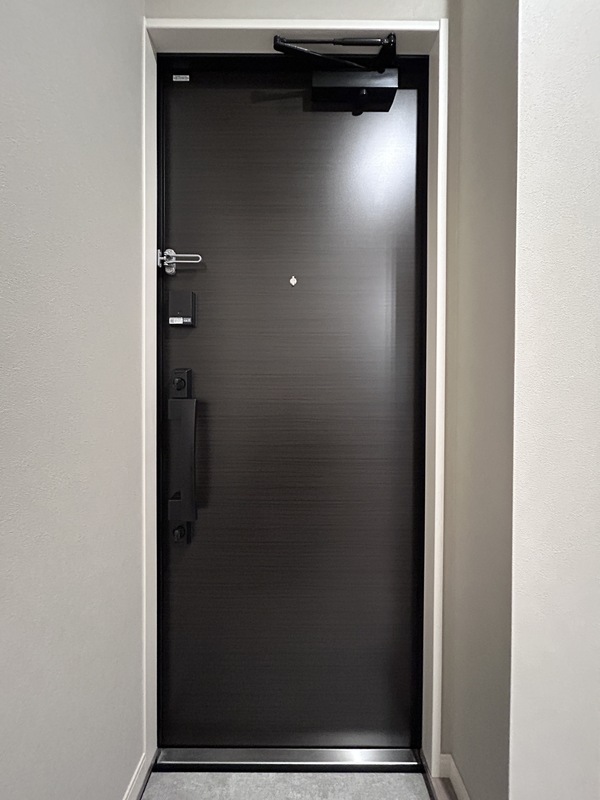 ＬＵＬＵ西尾久2階 玄関