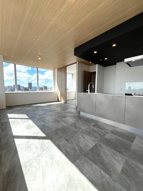 レジディアタワー上池袋（タワー棟）15階 リビング