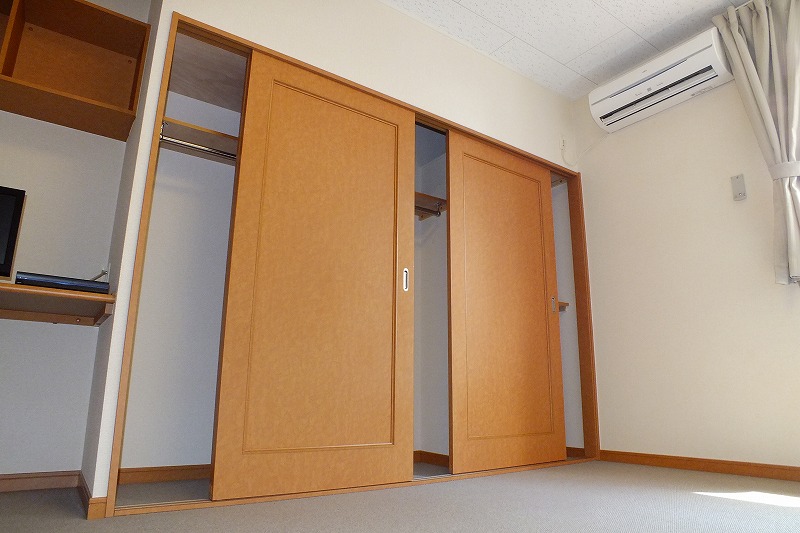 レオパレスヴィクトワール 内観