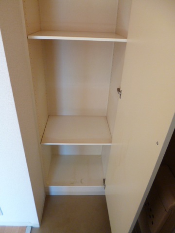 スカイコート向島401号室 収納